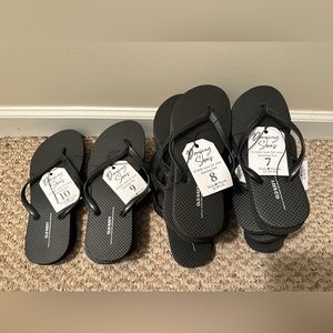 Black Old Navy Flip Flops (11 pairs)